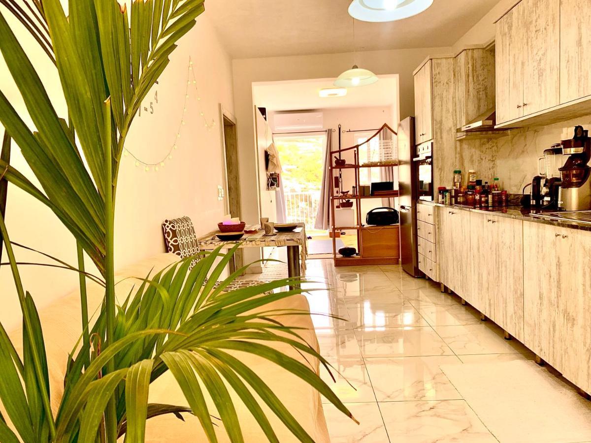 Private Bedroom With Balcony In A Shared Apartment At The Bay Of Xlendi Extérieur photo